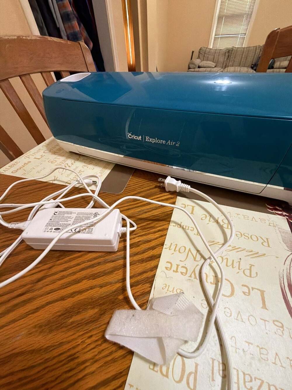 Cricut Explore Air 2 Electronic Cutting Machine Peacock Blue with Power Adapter